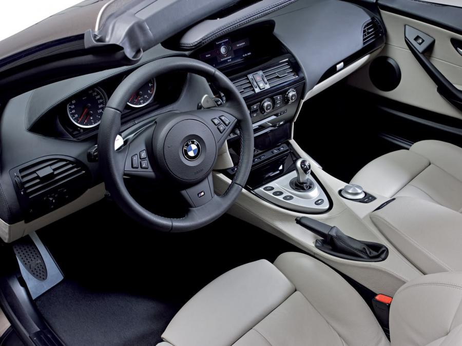  BMW M6 Convertible 2006 года  (фото 33 из 67)